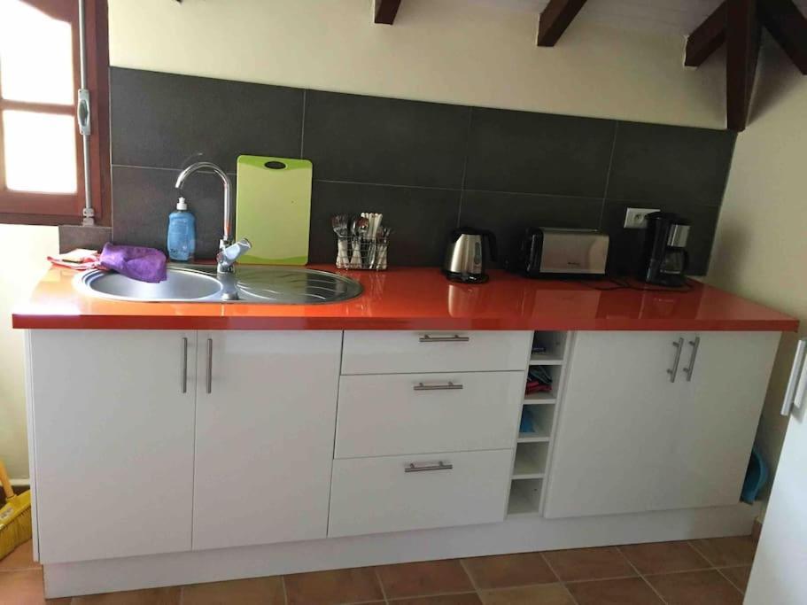 Beautiful Arpartment For 2 Appartement Deshaies Buitenkant foto